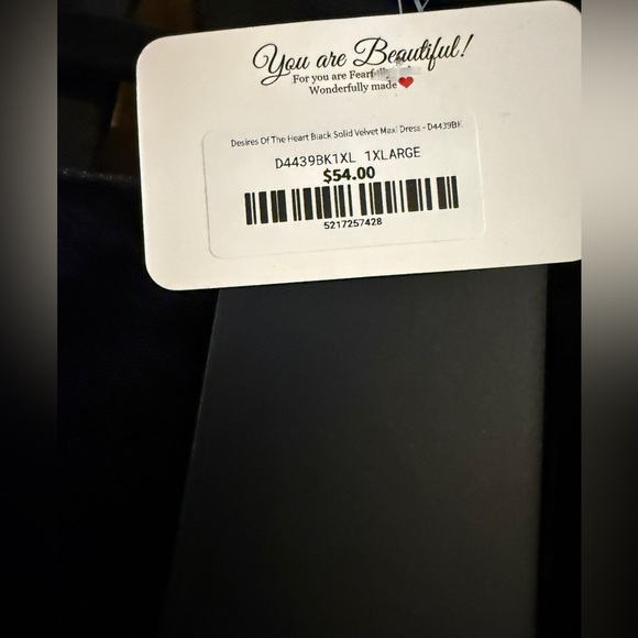 Chic Black Velvet Maxi Dress - Picture 3 of 8